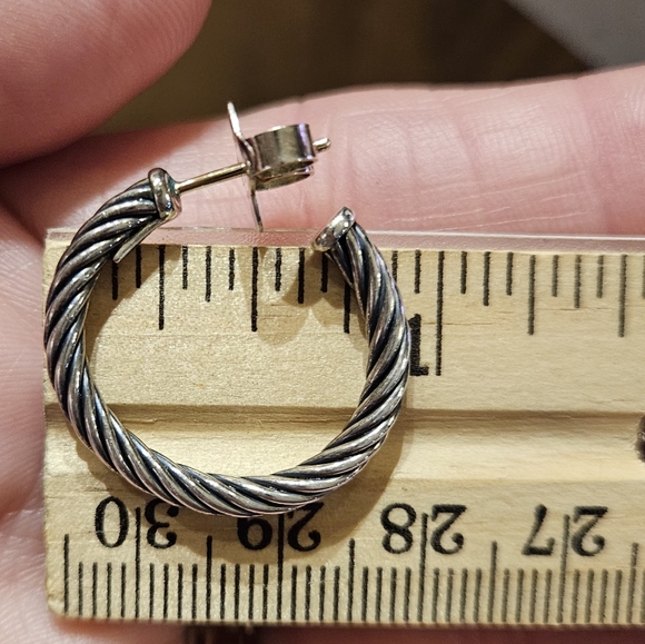 David Yurman Cable Twist Silver Hoop Earrings - Picture 4 of 10